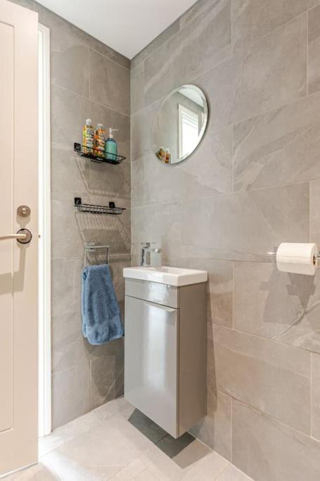 Cosy Cotswolds Retreat Near Bath & Castle Combe Apartman Chippenham  Kültér fotó
